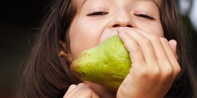 Beneficios de las peras: fibra, vitamina C y antioxidantes