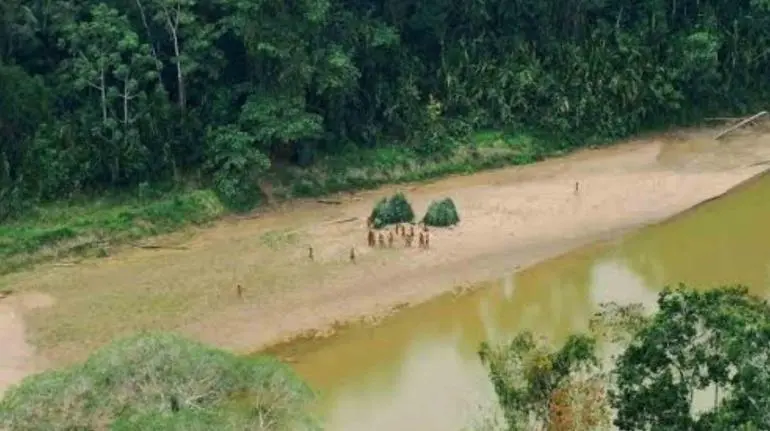 Perú activa protocolo de actuación tras avistamiento de un pueblo indígena en aislamiento