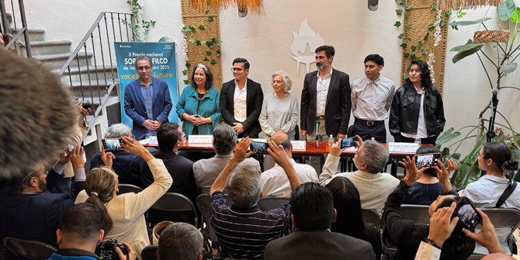 Presentan convocatoria del Premio Nacional SOPHIA – FILCO de literatura joven “Voces del futuro”, emisión 2025