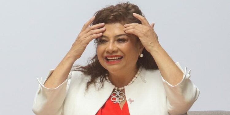 Galardonan a Clara Brugada con Premio Global de Shanghái