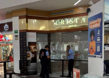 Asaltan joyería en Plaza Lindavista, dos caen con relojes de alta gama