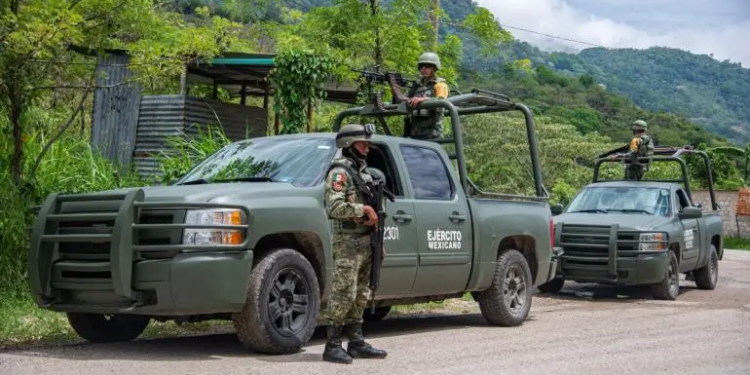 Con AMLO, el Ejército incauta 28 mil 159 armas, aunque al país ingresan 200 mil