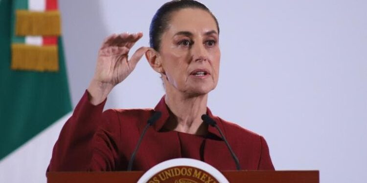 Felicita Sheinbaum a AMLO por sus 71 años ‘no está retirado, lucha desde otra trinchera’