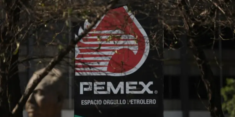 Gobierno impulsa apoyo por 6 mil 800 mdd a Pemex para sanear su deuda