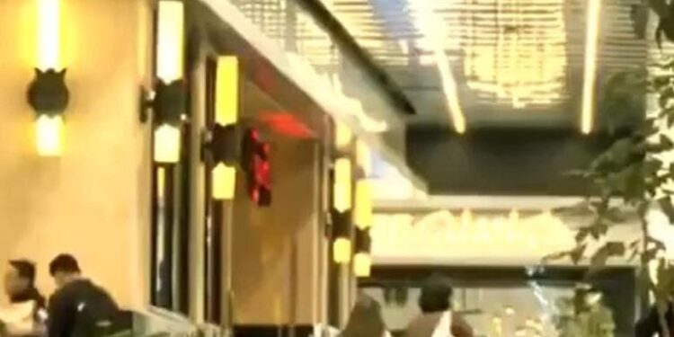 Intentan robar joyería en plaza Parque Delta