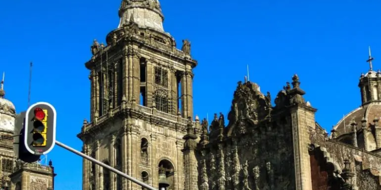 Urge Iglesia católica diálogo para construir la paz y acabar con violencia