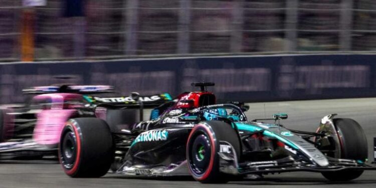 Russell plasma el poder de Mercedes con la pole en Las Vegas, con Sainz segundo