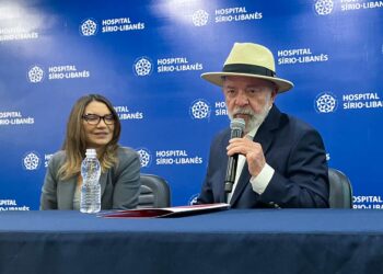 ‘Estoy aquí entero’, Lula tras recibir alta del hospital tras cirugía