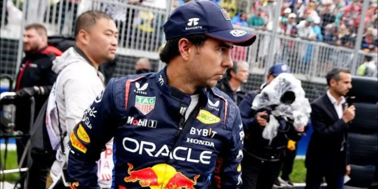 Sigue la pesadilla para ‘Checo’ Pérez tras abandonar en Abu Dabi luego de la primera vuelta