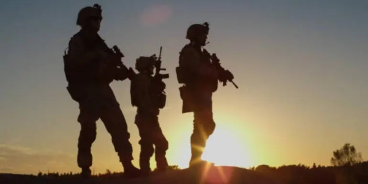 Acusan a tres soldados estadounidenses de tráfico de inmigrantes en Texas