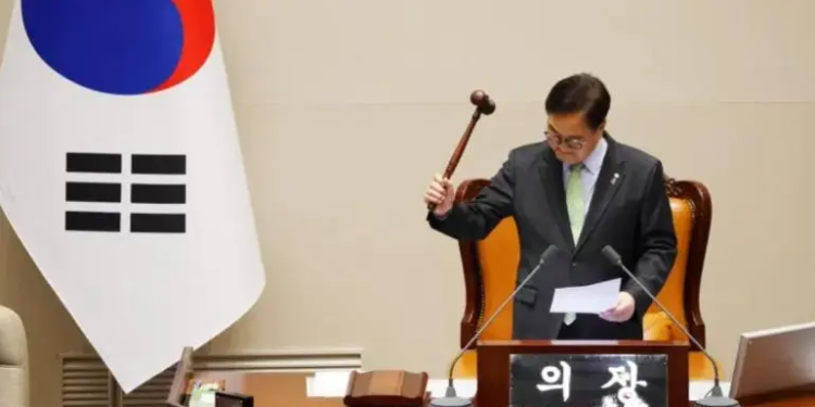 Fracasa la moción para destituir a Yoon por el boicot de su partido