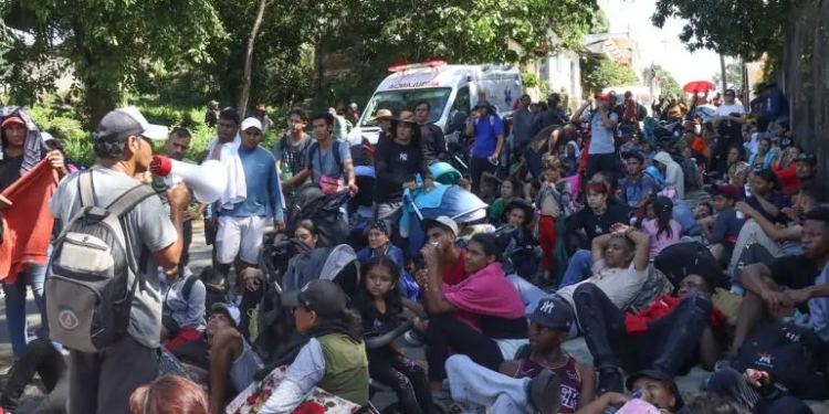 Caravana migrante no puede salir de Chiapas tras labor de Guardia Nacional