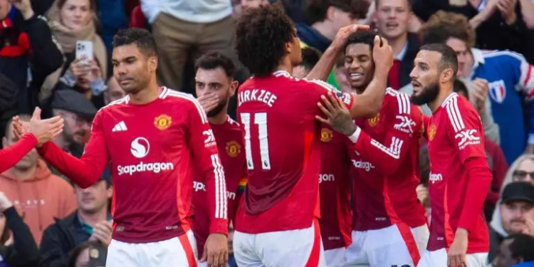 Jugadores del Manchester se niegan a usar prendas con los colores LGTB