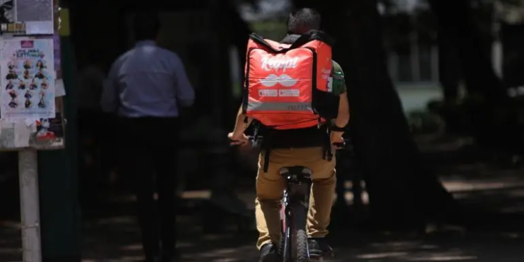 Plataformas piden al Congreso diálogo sobre reforma para repartidores