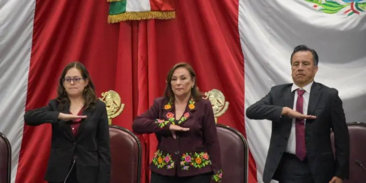 Rocío Nahle García toma protesta como gobernadora de Veracruz