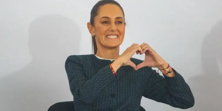 PIB de EU sale perjudicado si deportan a mexicanos, sentencia Sheinbaum