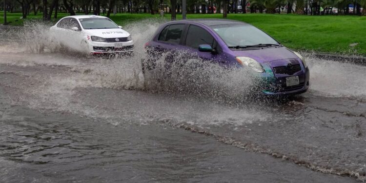 La onda tropical núm. 17 se desplazará sobre el sur del territorio; se prevén lluvias int