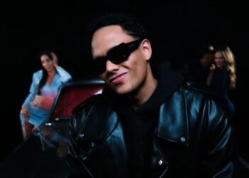 CHELO RAMÍREZ Y ZION TIÑEN DE MAGIA A MÉXICO CON “TRAJECITO AZUL”, SU NUEVO SENCILLO