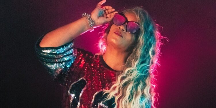 Entre raíces y futuro, Queen’ D y Mitze Maíz celebran la unión latinoamericana en ‘Dame’ al pulso del Reggae Dancehall