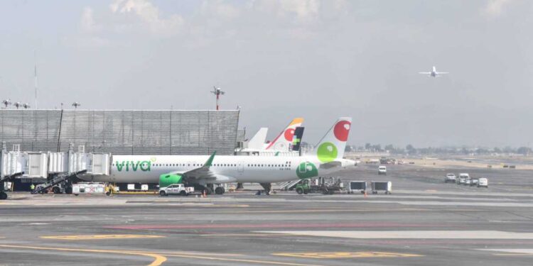 AICM reanuda operaciones tras suspensión por lluvias en CDMX