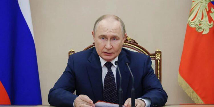 Xi y Putin abordan la guerra en Ucrania y reafirman su alianza estratégica durante llamada