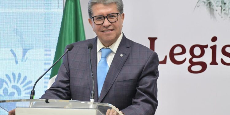 La democracia es pluralidad; su esencia es la diversidad de voces, la coexistencia de proyectos, la posibilidad de debatir sin destruir: Ricardo Monreal