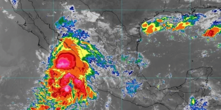 Tormenta tropical ‘Lorena’ se forma en el Pacífico; prevén que toque tierra en México