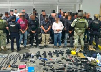 Detienen a 38 hombres en entrenamiento táctico en Michoacán; había un estadunidense