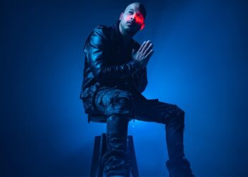 Jalil López conmueve a Ciudad de México con una presentación espontánea frente al Palacio de Bellas Artes