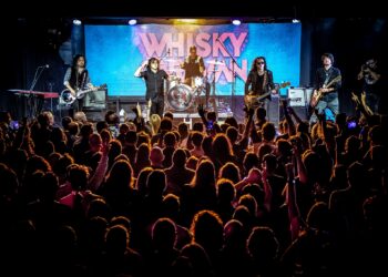Whisky Caravan y Kutxi Romero de Marea incendian el rock en español con “Una y Otra Vez…”