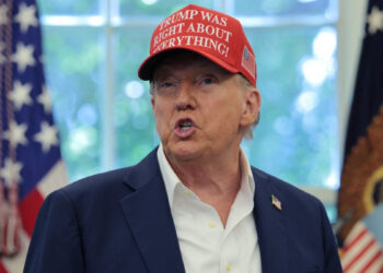 Trump critica condena de Bolsonaro por intento de golpe de Estado en Brasil