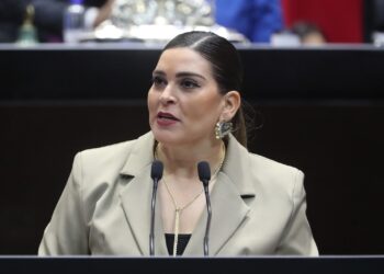 Proponen garantizar agua potable, bebedores y sanitarios en buen estado, como requisito indispensable en instituciones educativas