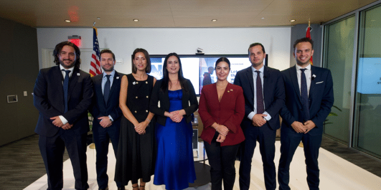 UNIMIAMI abre las puertas a un título americano desde cualquier lugar del mundo