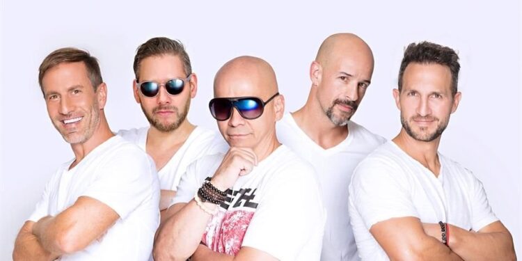 La nostalgia vuelve a cantar: Sentidos Opuestos, Jorge Guevara y Magneto iluminan Toluca.