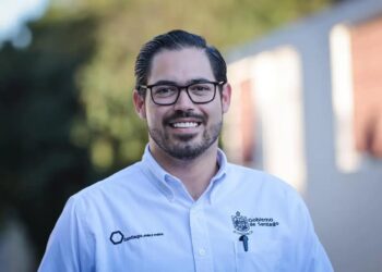 Ofrece De la Peña Marroquín primer informe de gobierno al frente del municipio de Santiago