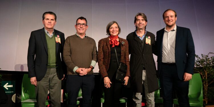 Electrificación y Justicia Social: Expertos Piden Inversión de $1,080 Millones para el Transporte Público en México