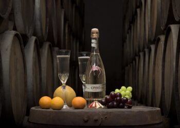 El primer spritz con alma mexicana: Cirilo llega con burbujas de agave y naranja amarga