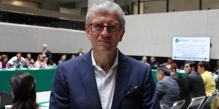 Pide CONCOMERCIO a diputados desechar propuesta de aumentar impuestos a cigarros y refrescos