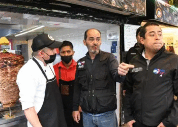 Ordena alcaldía Benito Juárez a 17 comercios en Del Valle a liberar espacios públicos