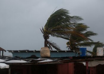 Huracán Melissa se convierte en categoría 5 y amenaza con impacto histórico en Jamaica