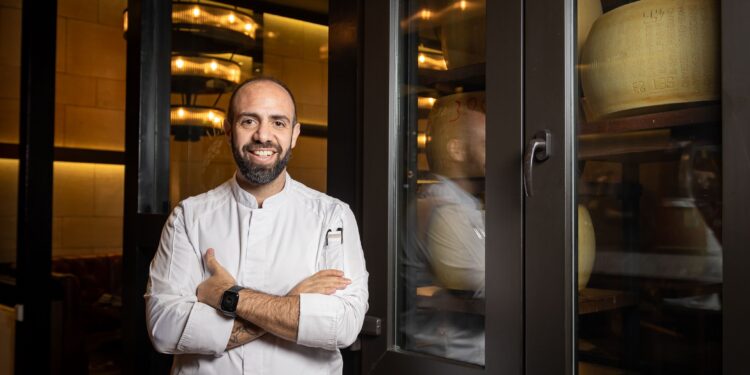 Chef Jorge Dumit celebra el Día del Chef en Alfredo Di Roma, restaurante de comida italiana en Polanco