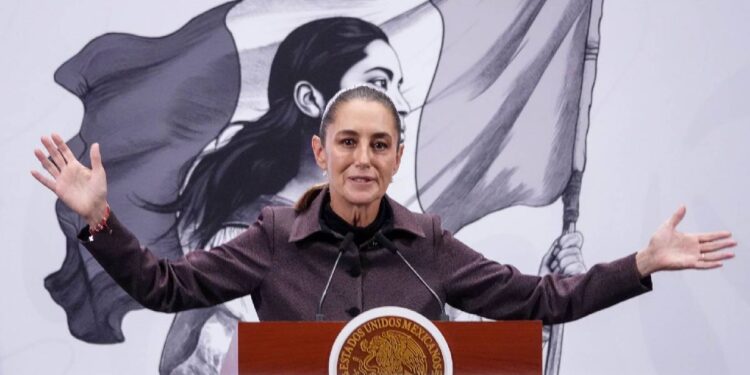 Sheinbaum: contratos de medicamentos deben cumplirse pese a adeudos del gobierno