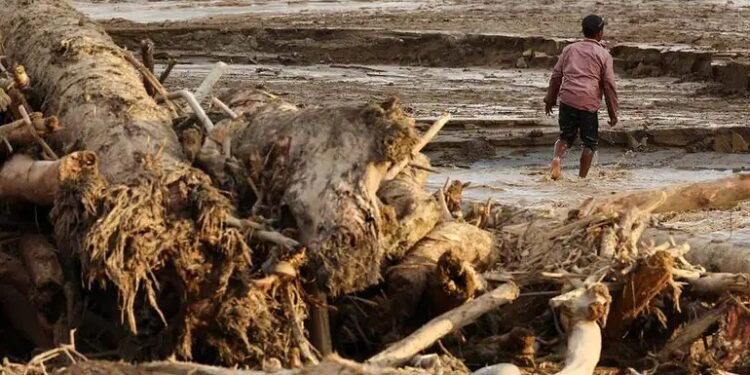 Tormentas tropicales dejan más de 600 muertos y 4 millones de damnificados en 3 países asiáticos
