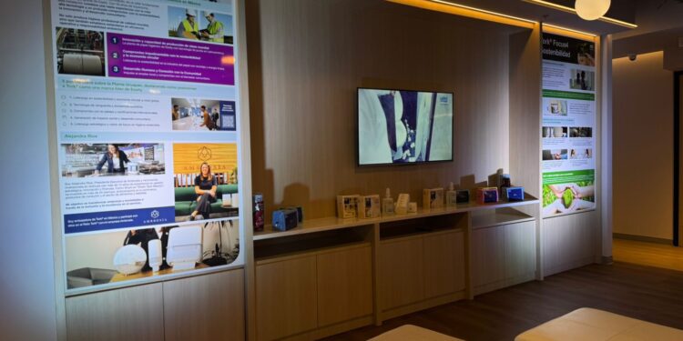 Atienden a sector que representa 63% del PIB nacional con portafolio hecho en México