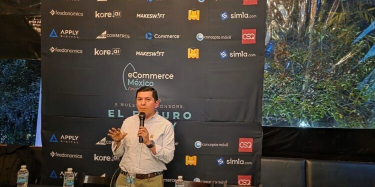 Concepto Móvil lleva la experiencia conversacional a la votación de los Premios eCommerce México 2025