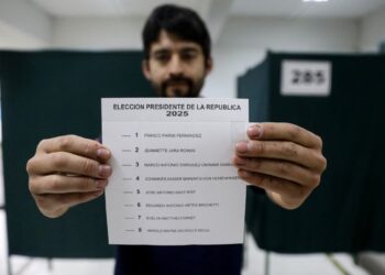 Chile elige presidente en una jornada con ocho candidatos y posible segunda vuelta