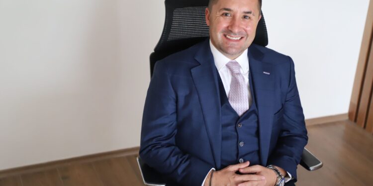 Julián Fernández analiza cómo México se convierte en país clave en comercio internacional