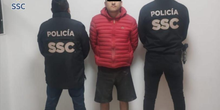 Detienen en Azcapotzalco a presunto extorsionador ligado al narcomenudeo