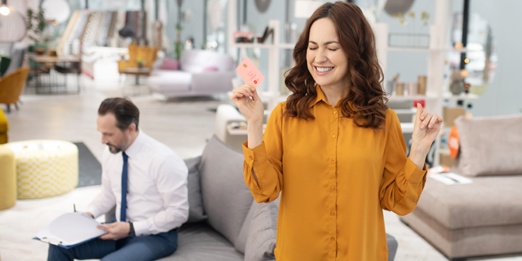 La relación entre beneficios laborales y el compromiso de los empleados, según Edenred