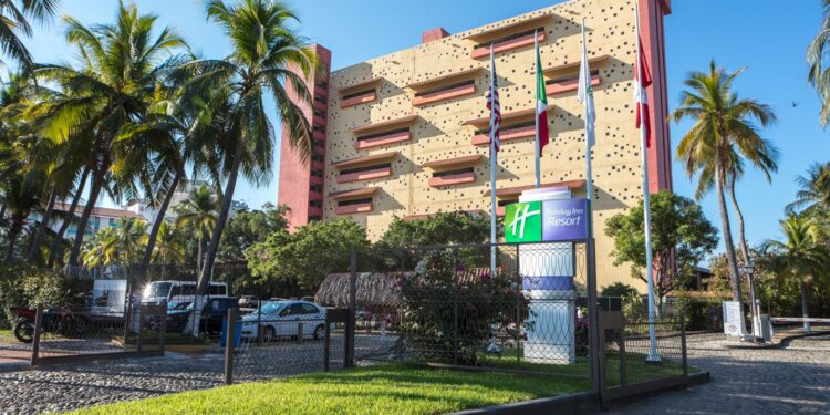 Holiday Inn Ixtapa impulsa una nueva era de paquetes todo incluido sostenibles